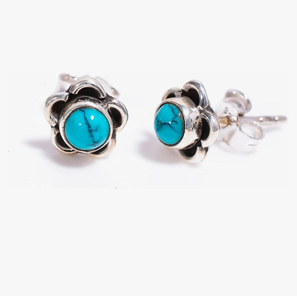 "New" Sterling Silver Turquoise Stud Earrings